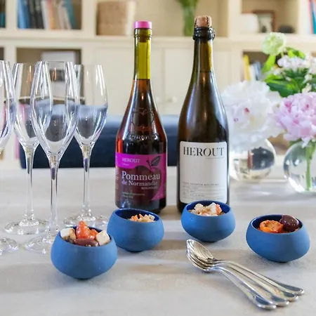 Le Manoir De Juganville 3*